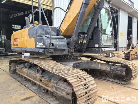 徐工XE245DK履帶式挖掘機