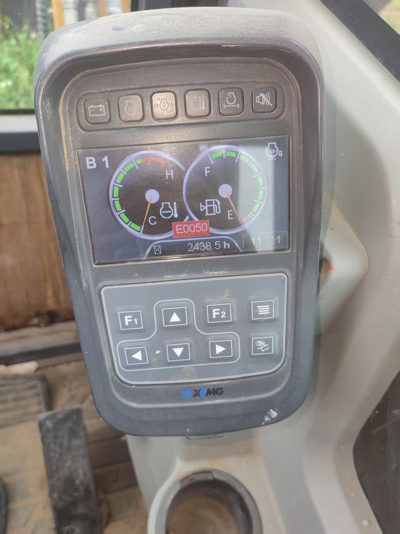 徐工XE60D履帶式挖掘機