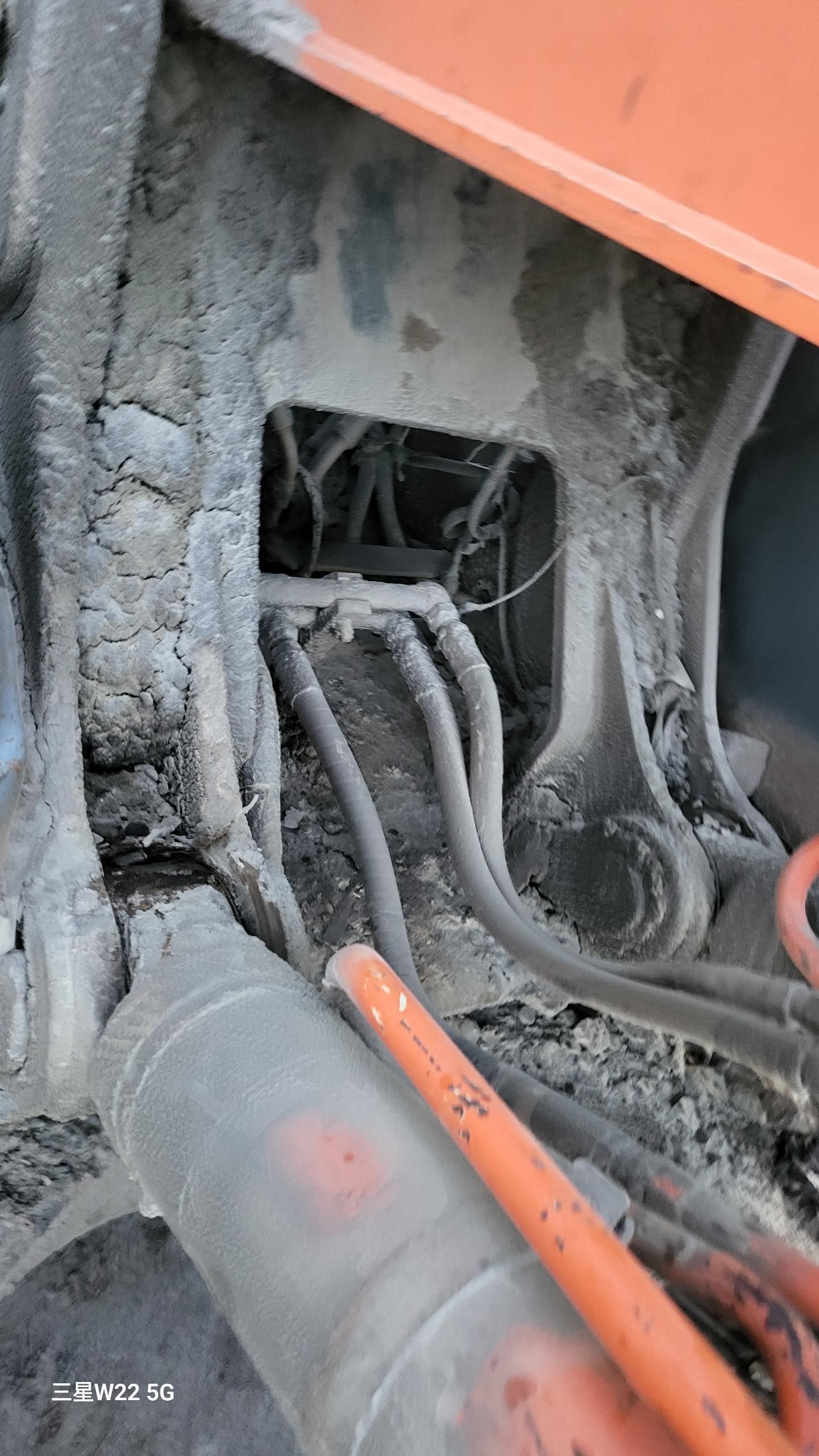 日立ZX330履帶式挖掘機