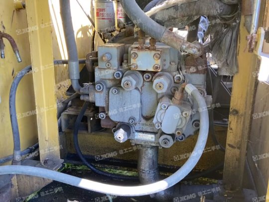 玉柴YC135-8履帶式挖掘機