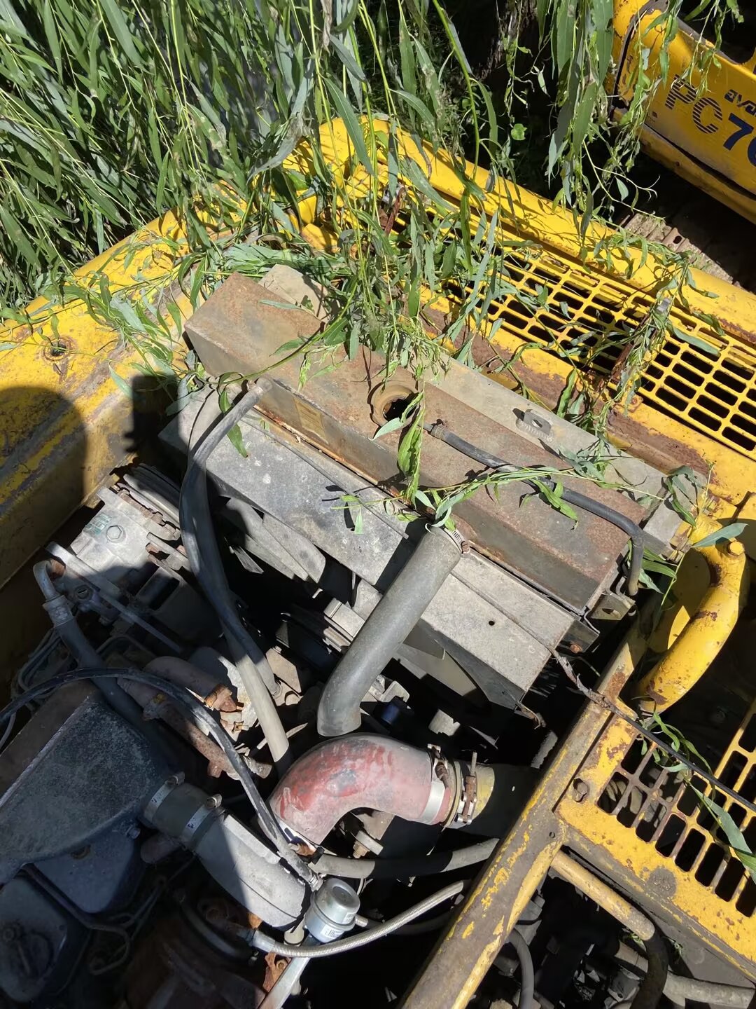玉柴YC135-8履帶式挖掘機(jī)