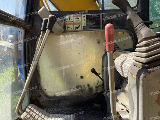 玉柴YC135-8履帶式挖掘機