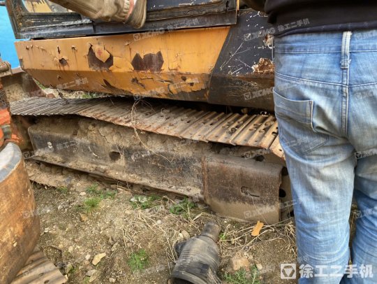 雷沃重工FR60-7履帶式挖掘機(jī)