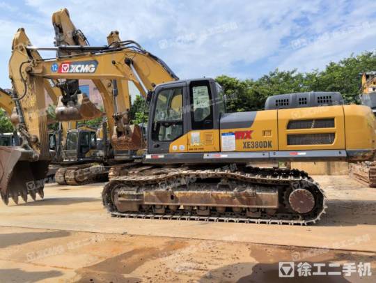 徐工XE380DK MAX履帶式挖掘機