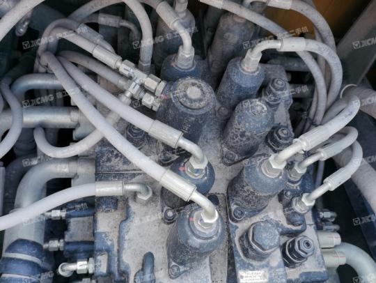 徐工XE490DK履带式挖掘机