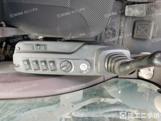 徐工XE490DK履带式挖掘机