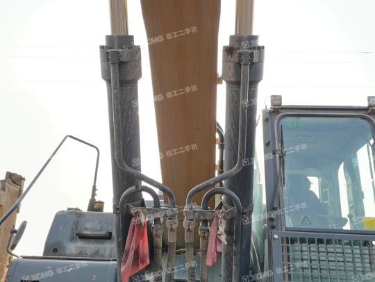 徐工XE490DK履带式挖掘机