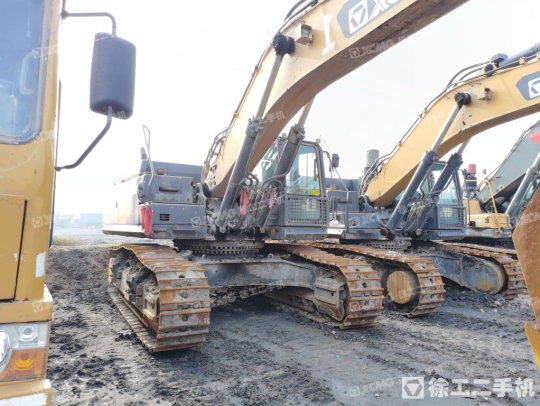 徐工XE490DK履带式挖掘机