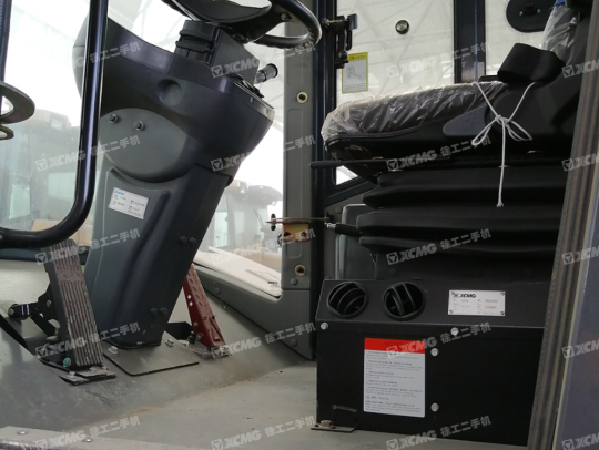 徐工XS263J单钢轮压路机