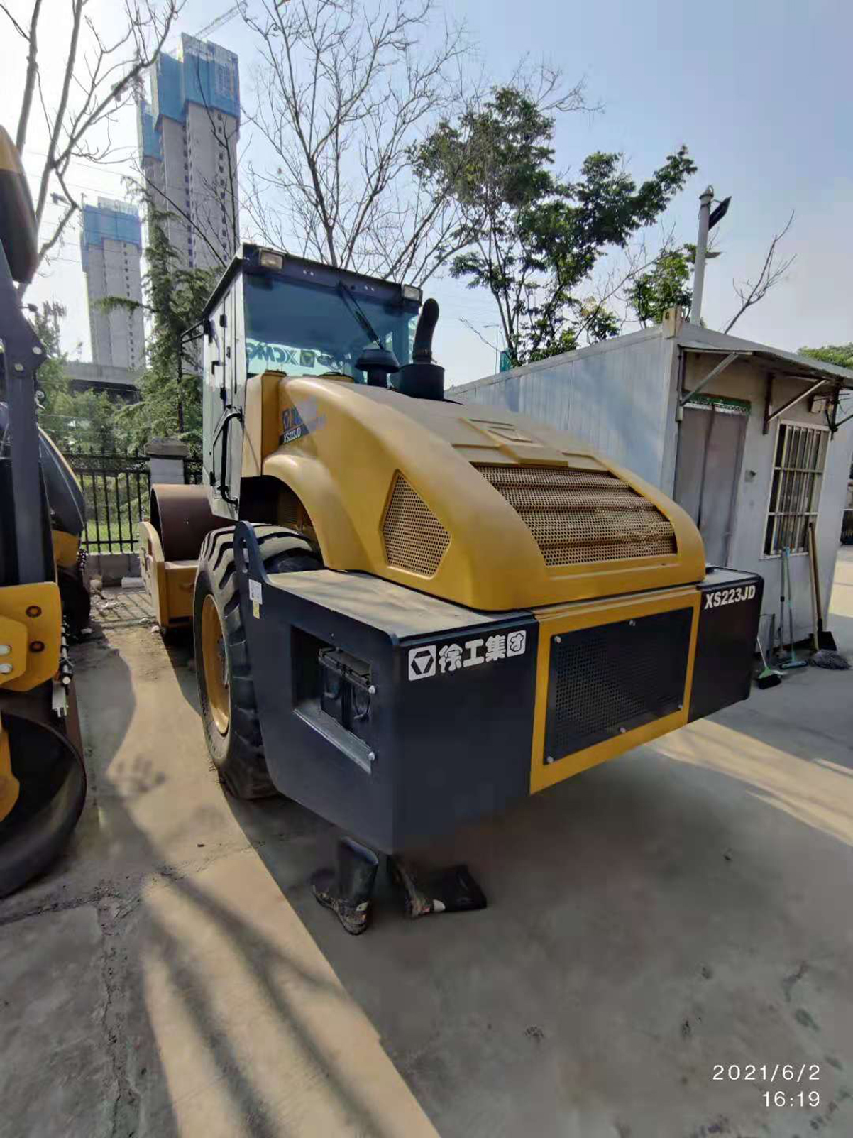 徐工XS223J单钢轮压路机