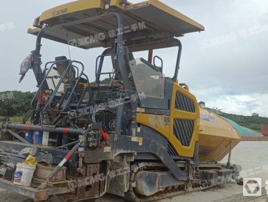 徐工RP1655摊铺机