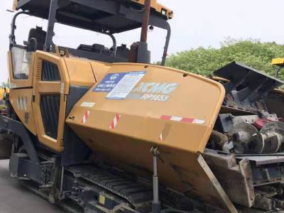 徐工RP1655摊铺机