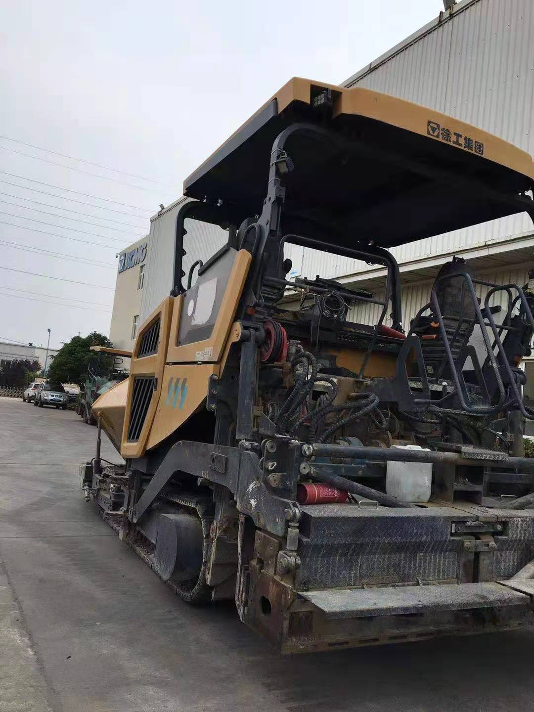 徐工RP1655摊铺机