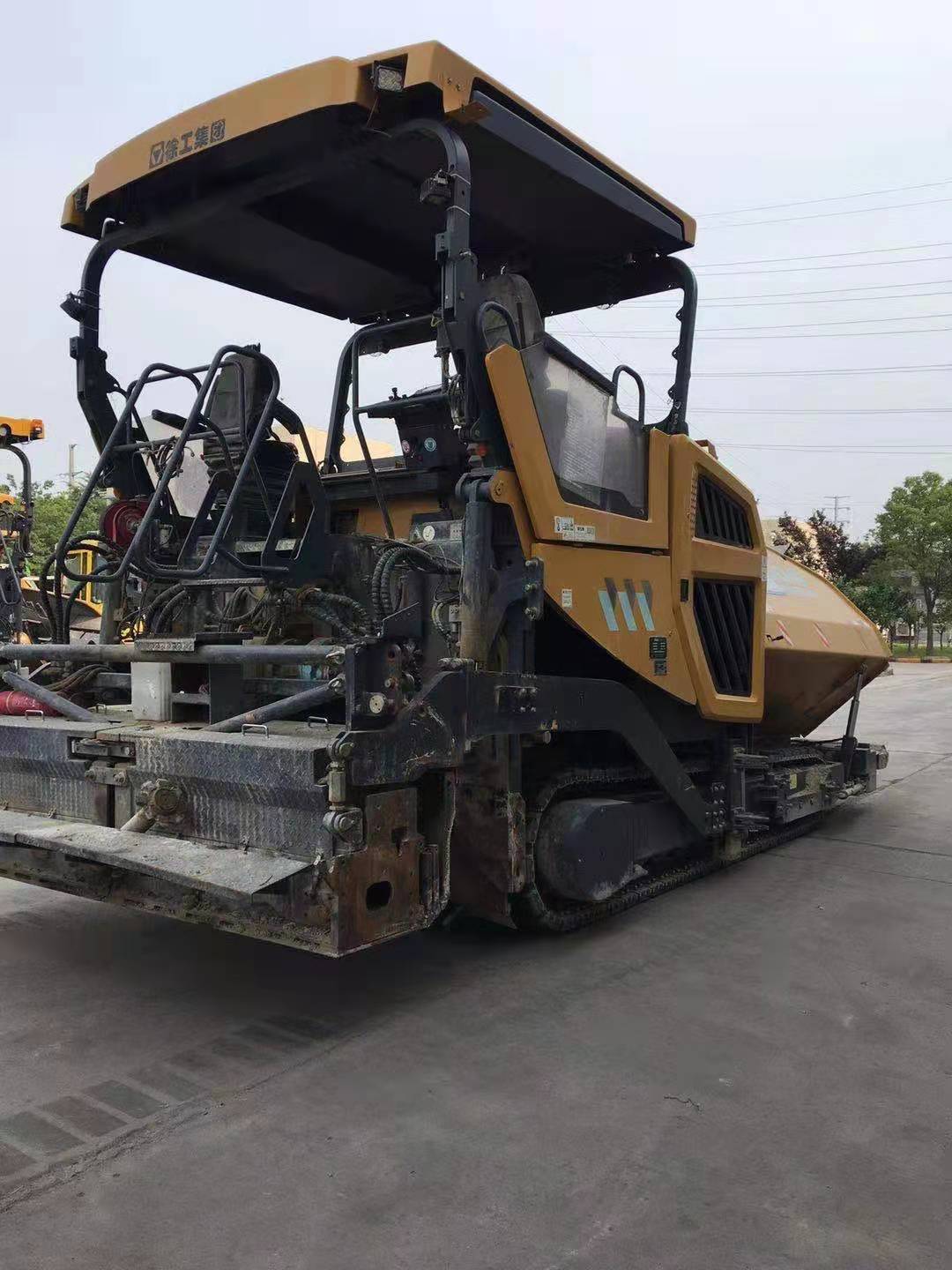 徐工RP1655摊铺机