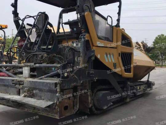 徐工RP1655摊铺机