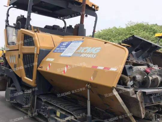 徐工RP1655摊铺机