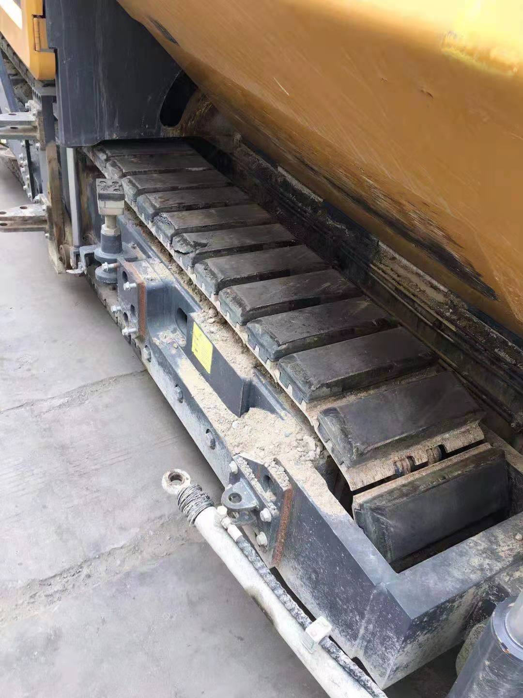 徐工RP1655摊铺机