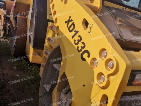 徐工XD133C双钢轮压路机