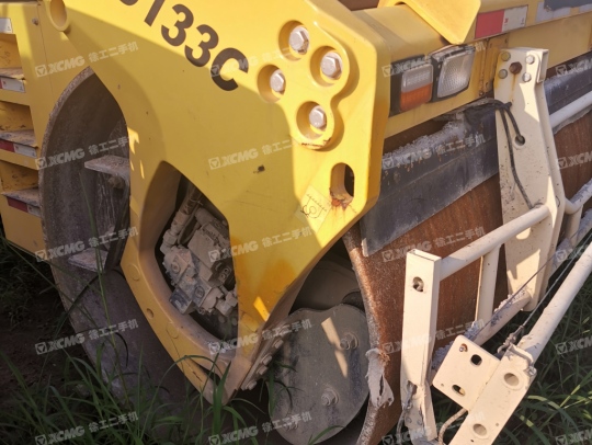 徐工XD133C双钢轮压路机