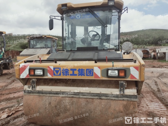 徐工XD143S双钢轮压路机