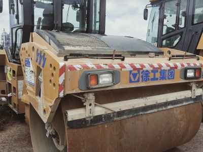 徐工XD133S双钢轮压路机