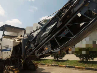 维特根W2000铣刨机