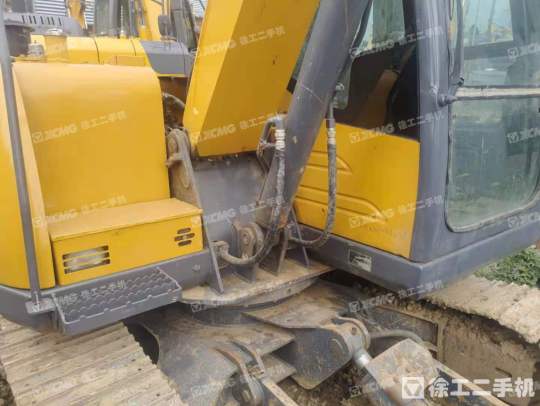 徐工XE80D履带式挖掘机