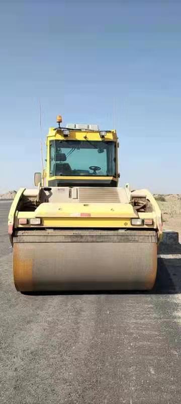 徐工XD133C双钢轮压路机