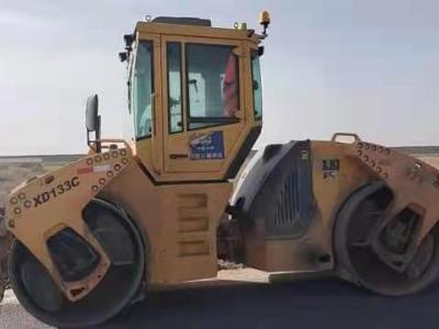 徐工XD133C双钢轮压路机