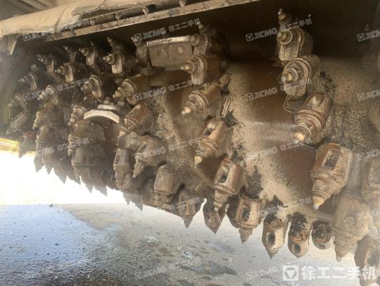 徐工XM200K铣刨机