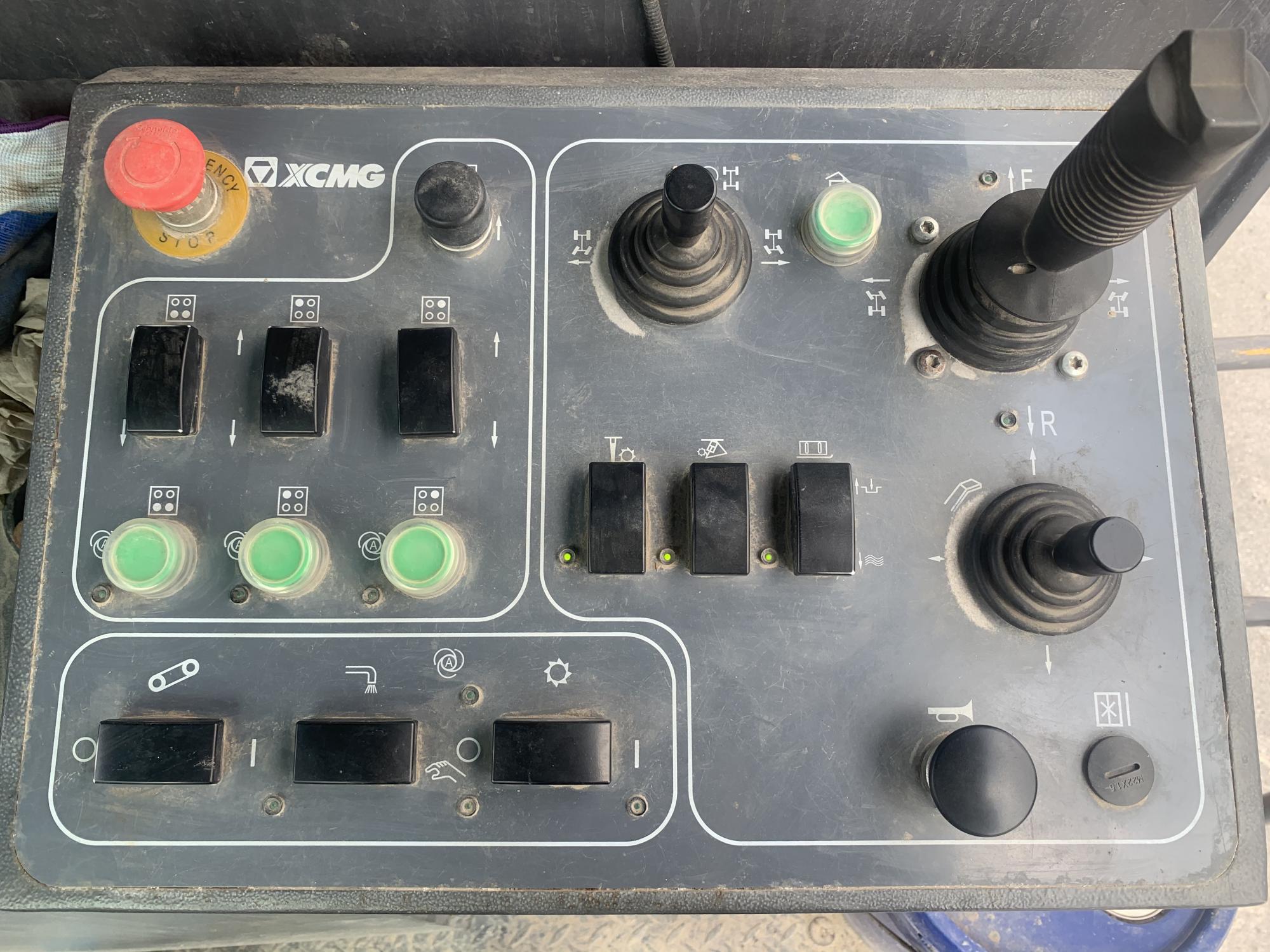 徐工XM200K铣刨机