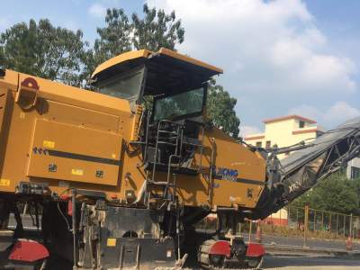 徐工XM200KII铣刨机