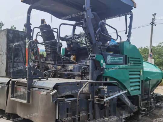 徐工RP903E摊铺机