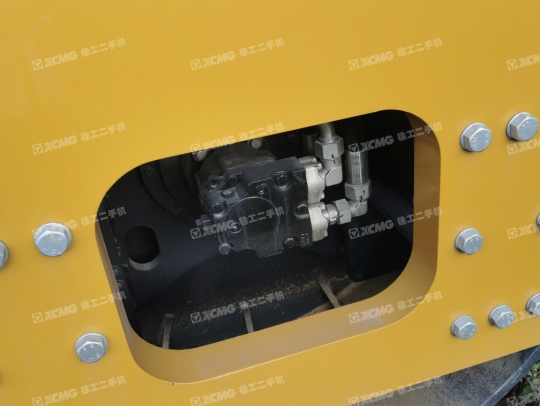 徐工XS263J单钢轮压路机