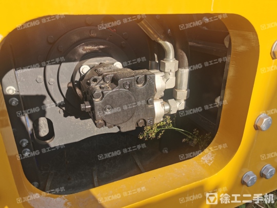 徐工XS263J单钢轮压路机