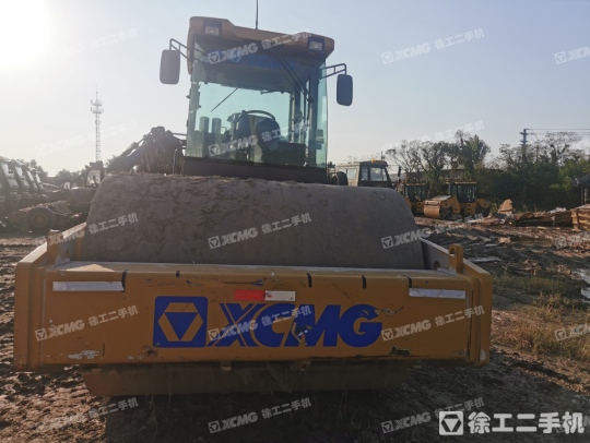 徐工XS223J单钢轮压路机