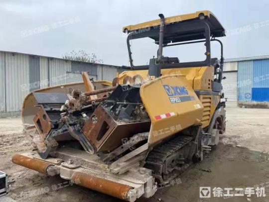 徐工RP953摊铺机