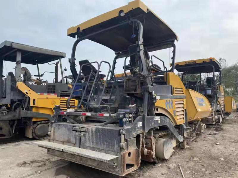 徐工RP953摊铺机