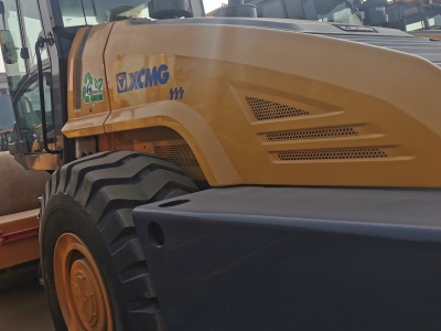 徐工XS265JS单钢轮压路机