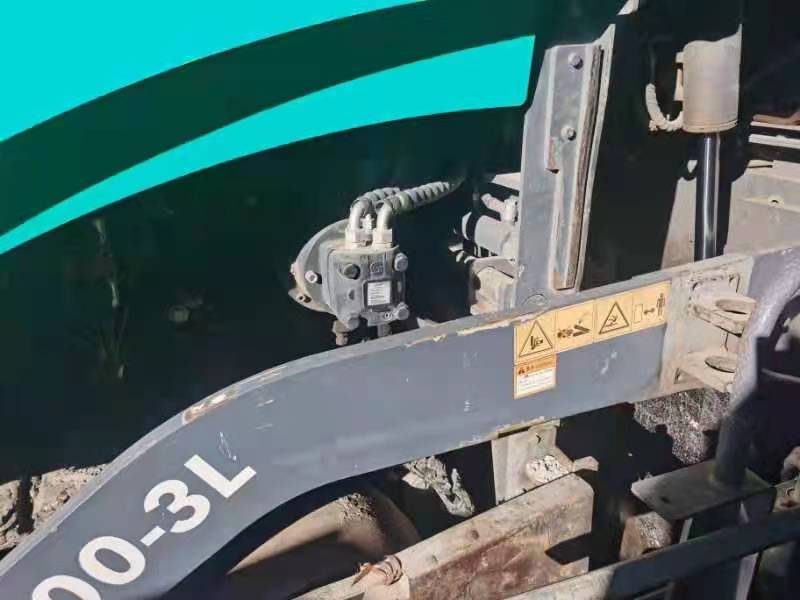 徐工RP903摊铺机