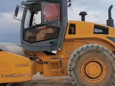 柳工CLG6126单钢轮压路机