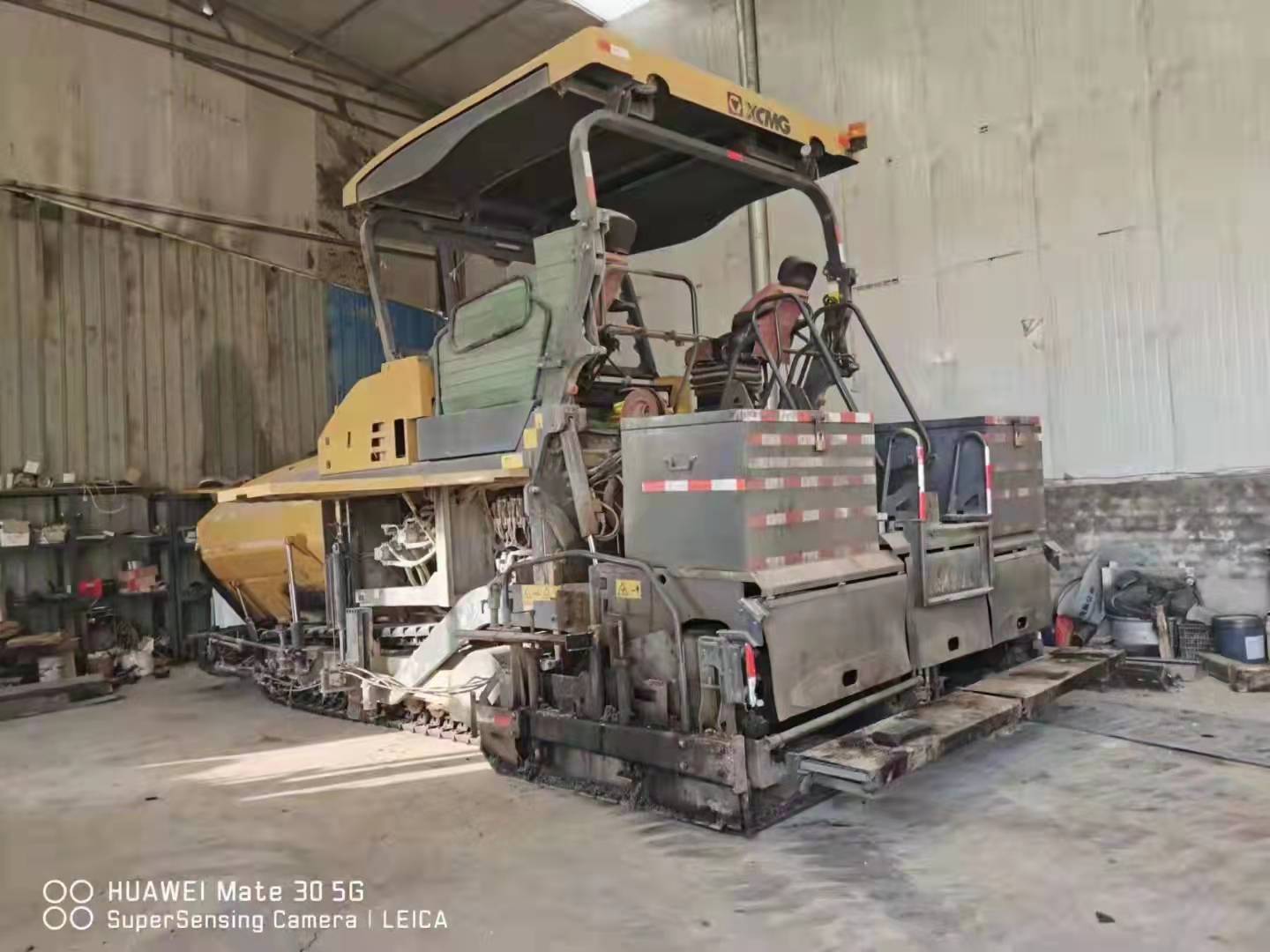 徐工RP903摊铺机