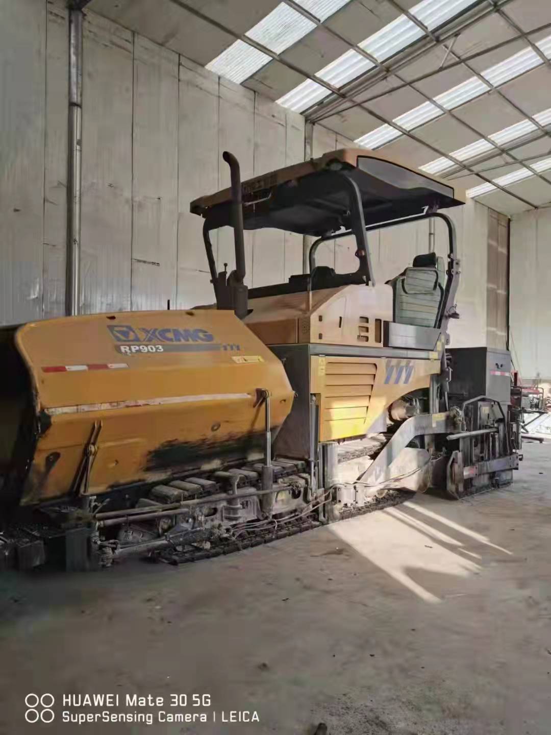 徐工RP903摊铺机