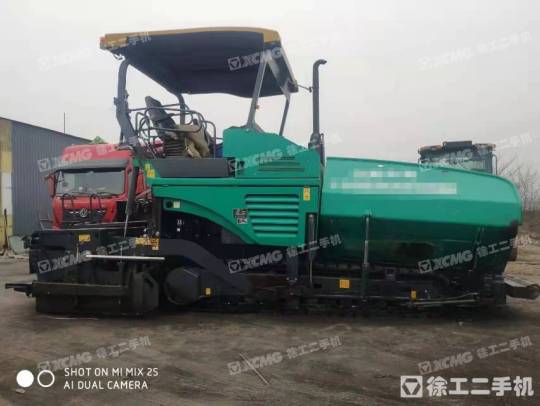 徐工RP903摊铺机