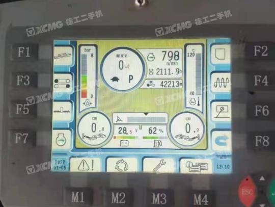 徐工RP903摊铺机