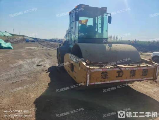 徐工XS223J单钢轮压路机