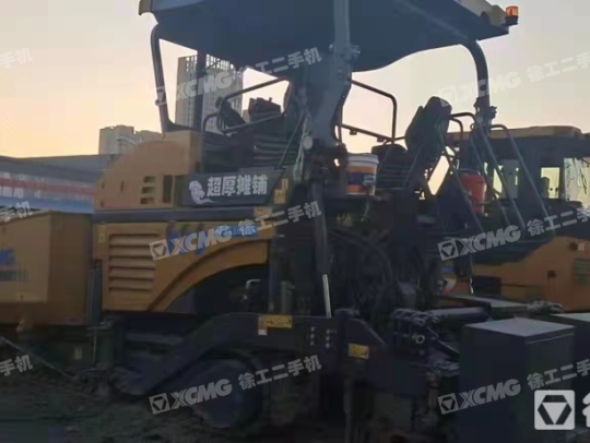 徐工RP953T摊铺机