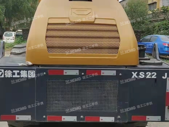 徐工XS223J单钢轮压路机