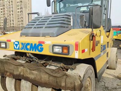 徐工XP303K轮胎压路机(30吨胶轮)