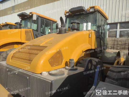 徐工XS223J单钢轮压路机